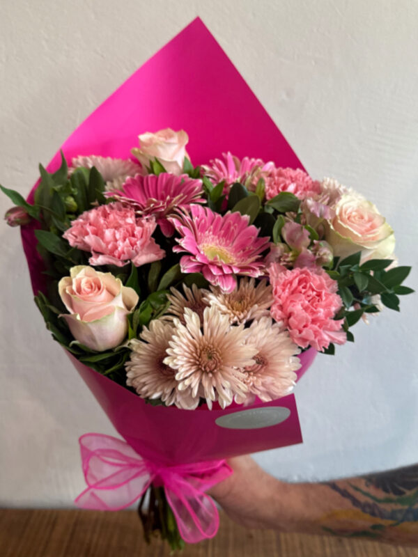 MONOCHROME BOUQUET